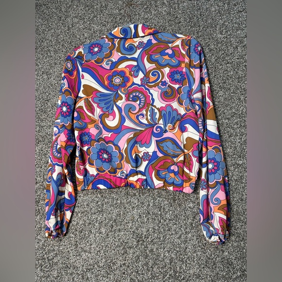 NWT INTEMPO Twist Front Crop Shirt Size XS - Picture 4 of 8